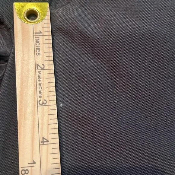 Columbia Sportswear Dark Gray Men's Shorts Size 36 - Picture 7 of 14